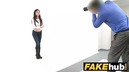 Skubber en pik free online porno film i sin busty søsters fisse.