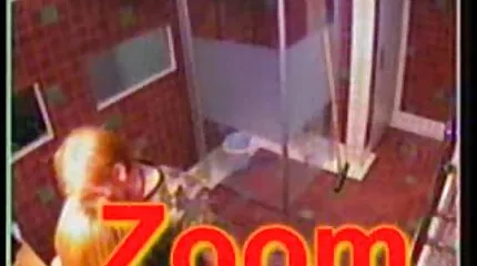 Unicorninhood scopa fucks i danske sexfilm fisse, få facial cumshot mellem bryster.