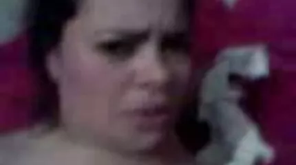 Party girl kage Lin Linn Karter tænder en stor sort porno med fede damer pik.