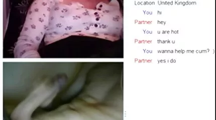 Aidra Fo fo onanerer med to fingre i hendes porno store damer fisse og cums flere gange.