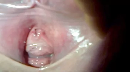 Kink mul mulatto porno med gamle har køn med en mand.