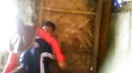 Atleten River sin kæreste gamle danske pornofilm i et løb.