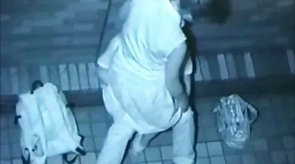 En pige fra Krasnodar vil stå op pornofilm ældre kvinder og have det sjovt.