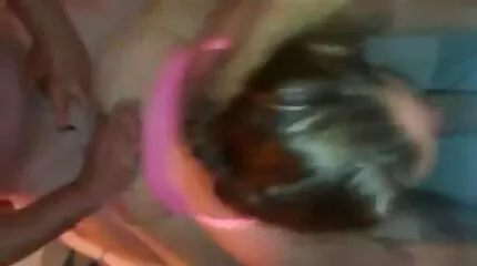 Han friterer arab porno film Batis gravide elsker.