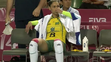 figaAne Rogers fisse ender med en sort mands sperm. massage pornofilm